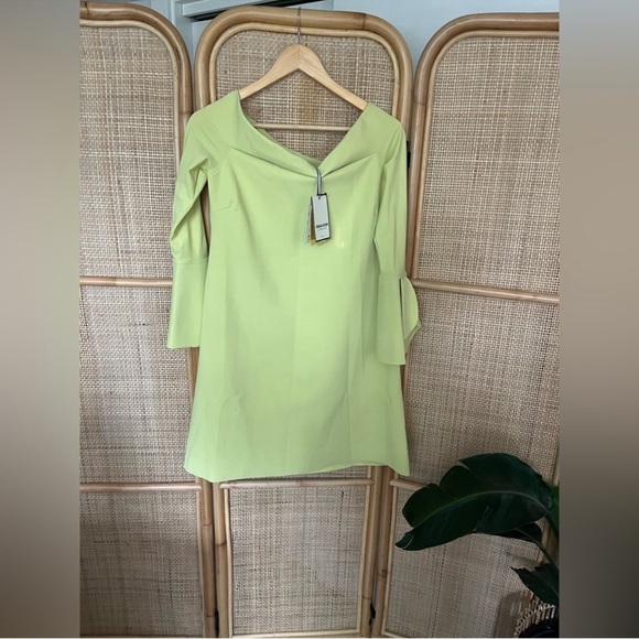 Chiara Boni BERIT Dress in Avocado - Picture 3 of 10